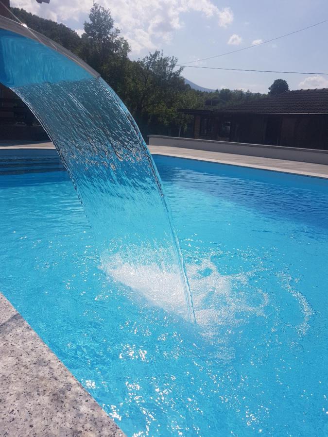Holiday Home Emir Račić エクステリア 写真