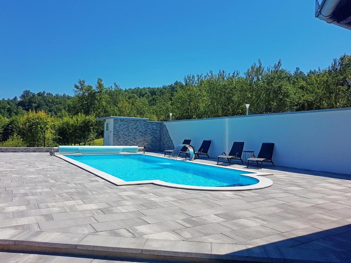 Holiday Home Emir Račić エクステリア 写真
