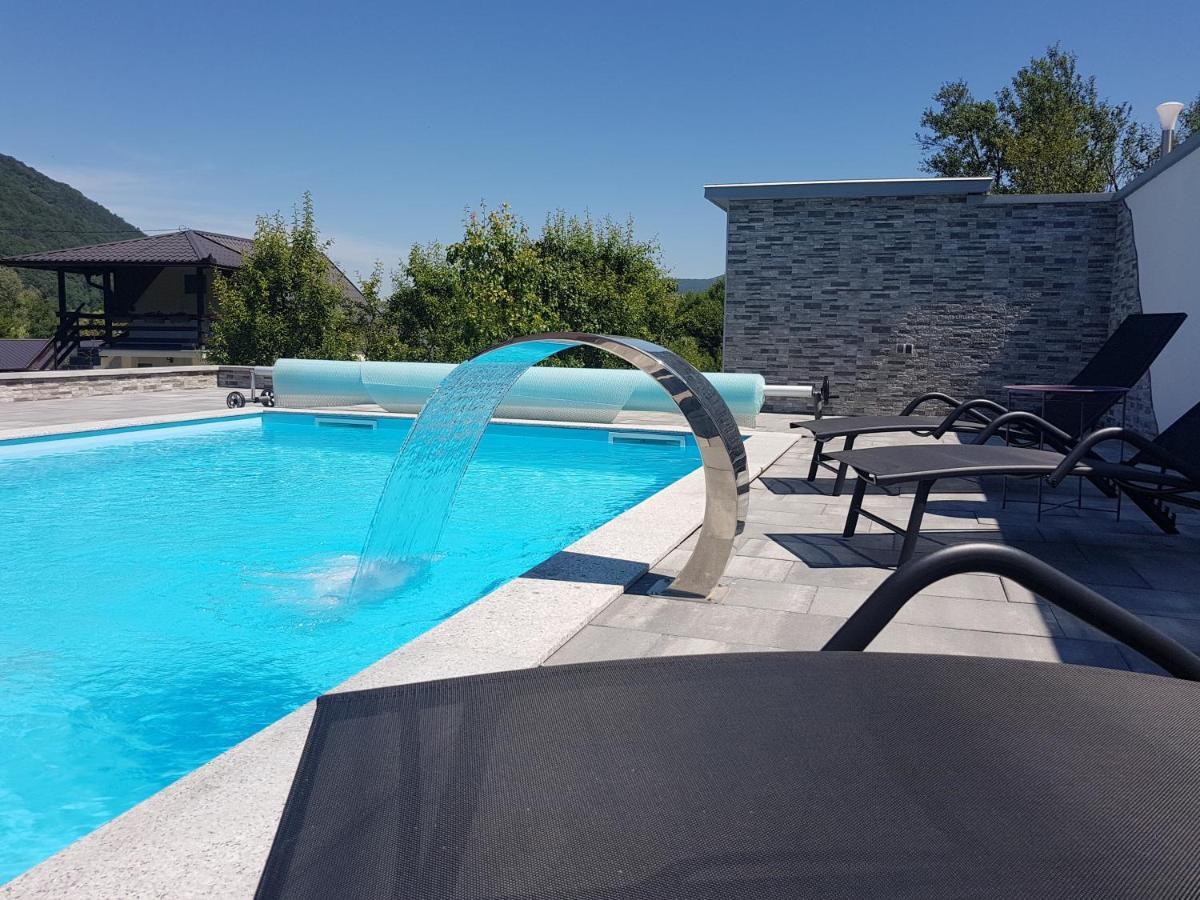 Holiday Home Emir Račić エクステリア 写真
