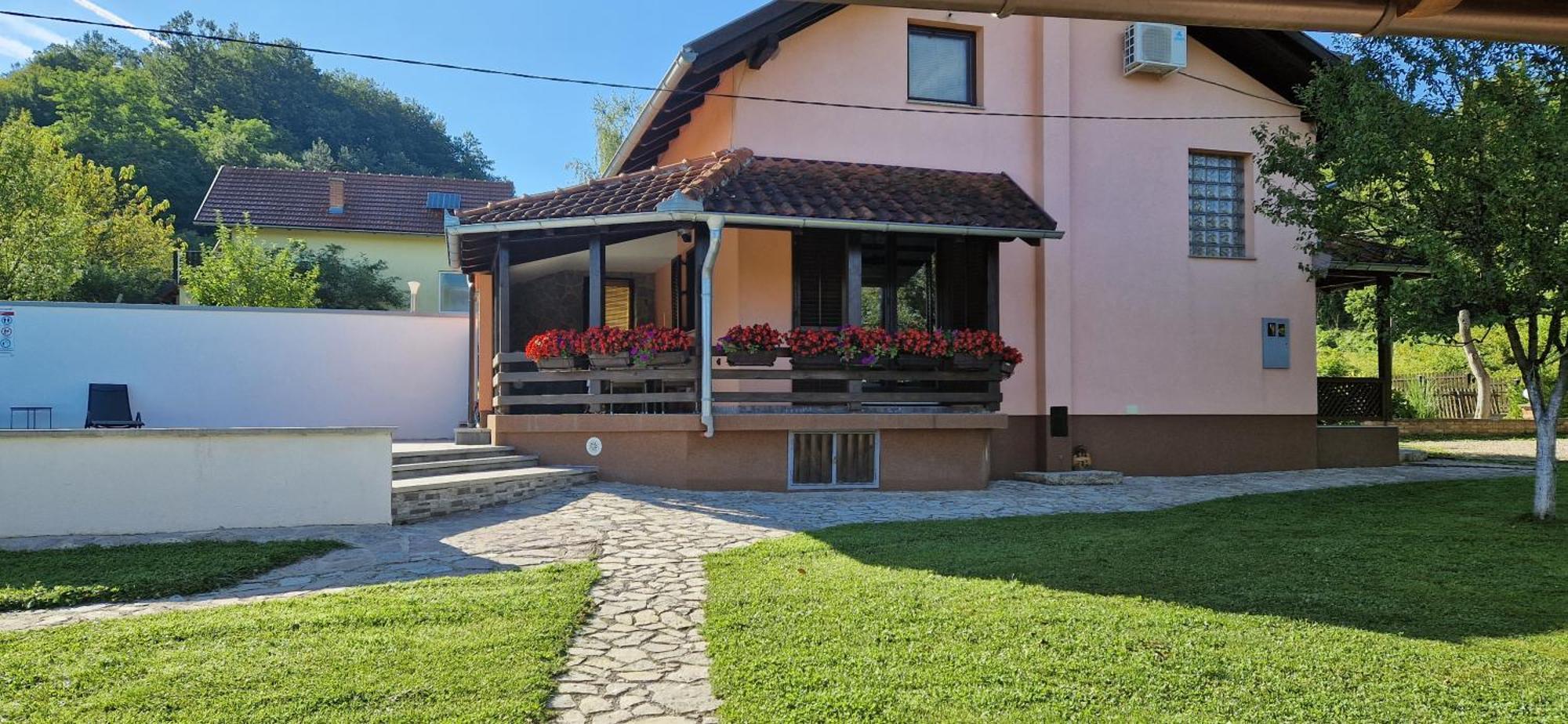 Holiday Home Emir Račić エクステリア 写真